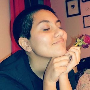 Meet your Posher, Alejandra